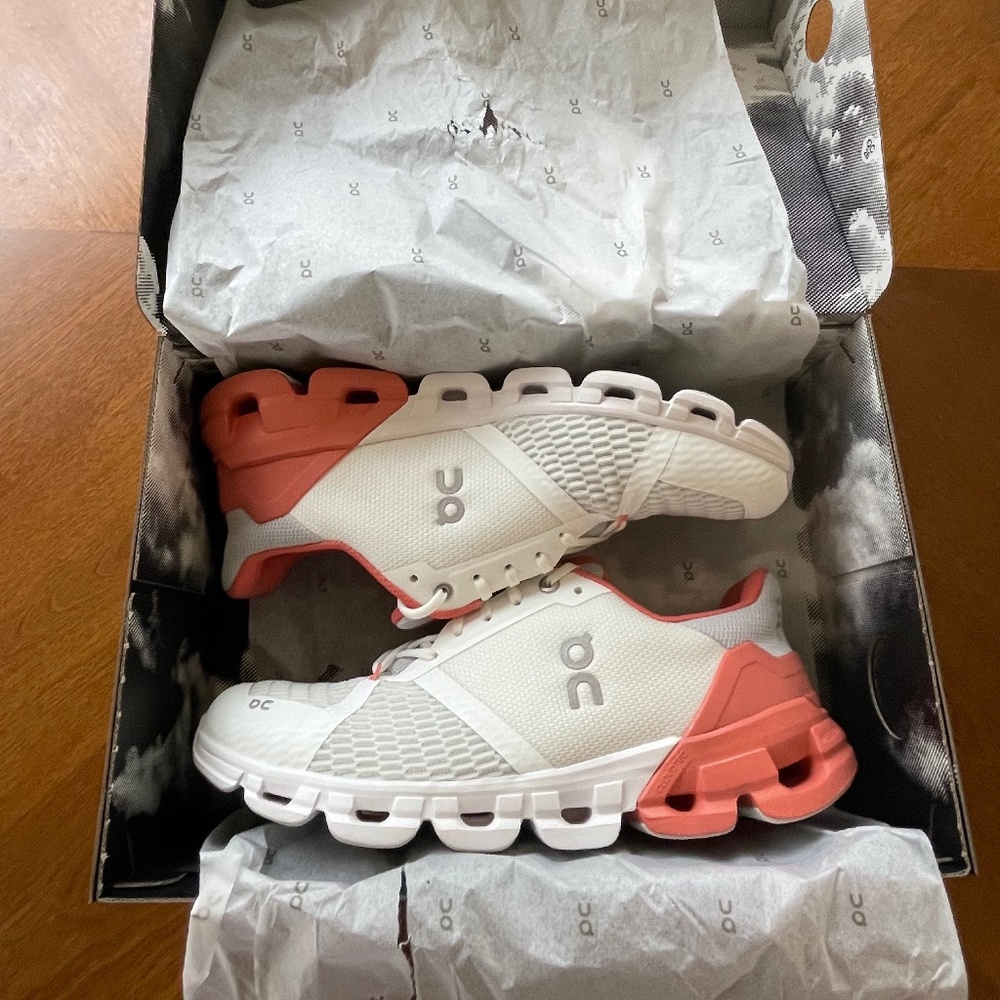 On Cloudflyer Coral/White